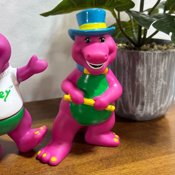 Vintage Barney Purple Dinosaur Plastic Vinyl Toy 6 inch Figure Lyons Group 1990s - Picture 3 of 6